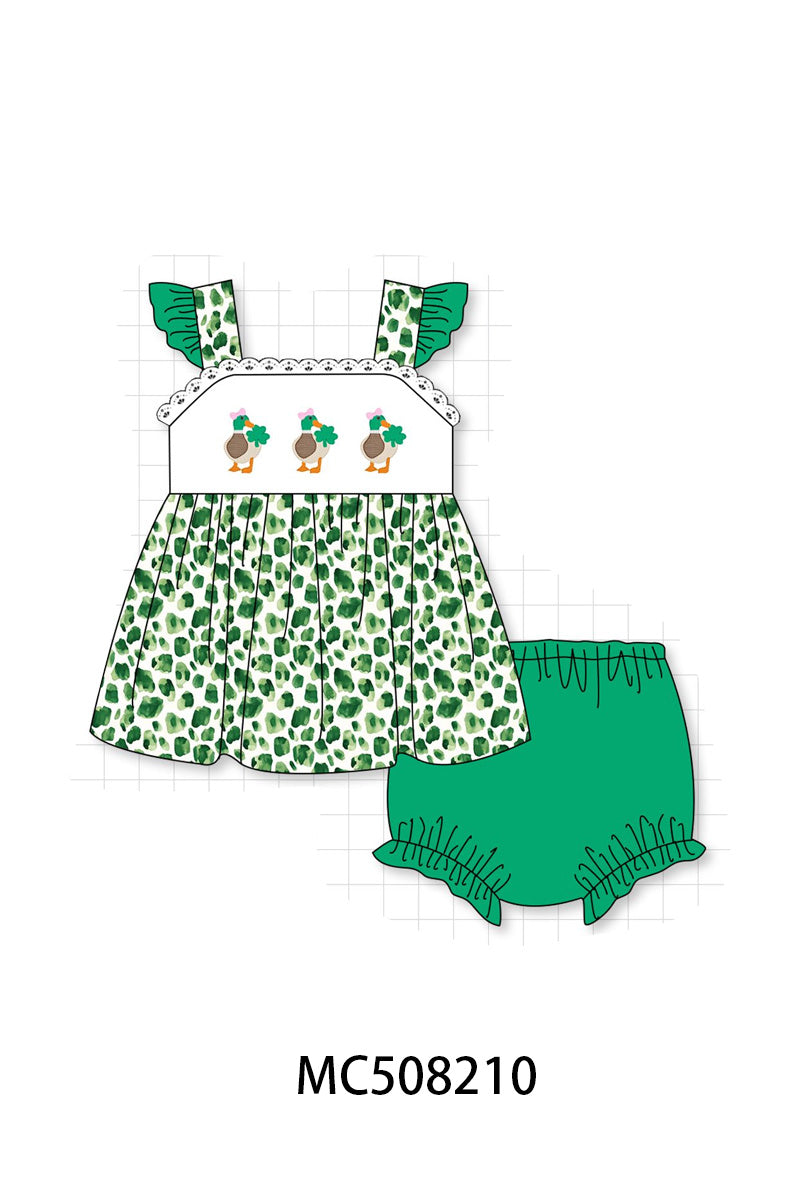 PO64 Green duck clover embroidery collection