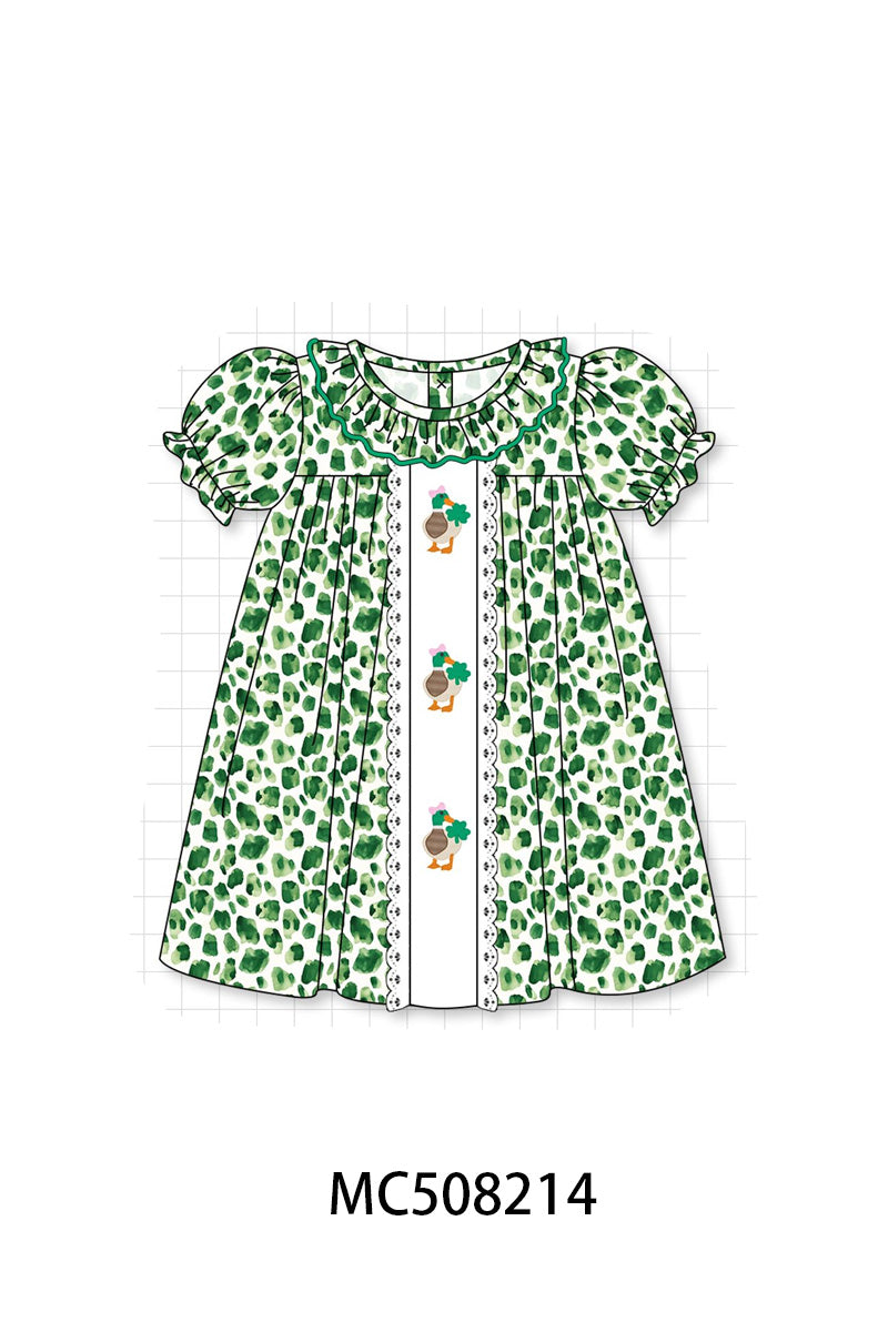 PO64 Green duck clover embroidery collection